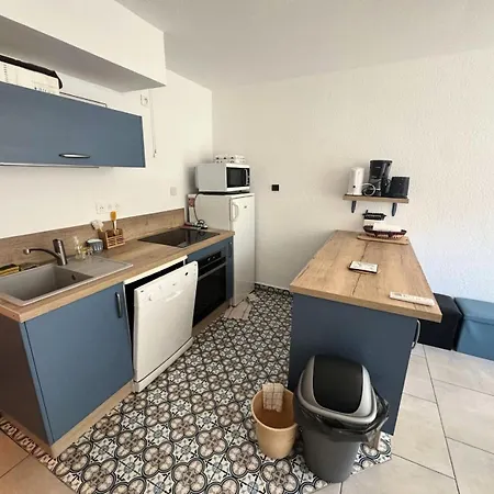 Marines D'aryana - Joli T3 Au Calme A Proximite De La Dans La Marines D'aryana Mae-9803 Apartment